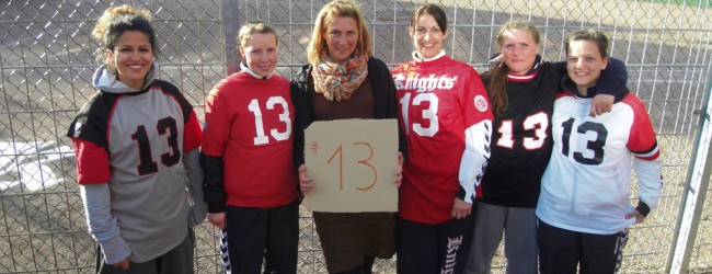 Nicht ohne Tränen wurde Claudia Effenberg, passend am 13. Mai, von ihren Teamkameradinnen verabschiedet. Nach nunmehr 21 Jahren tritt sie vom aktiven Sport zurück und...